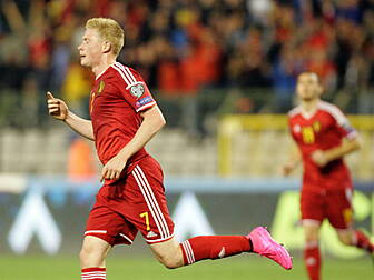 Kevin De Bruyne shows Manchest...